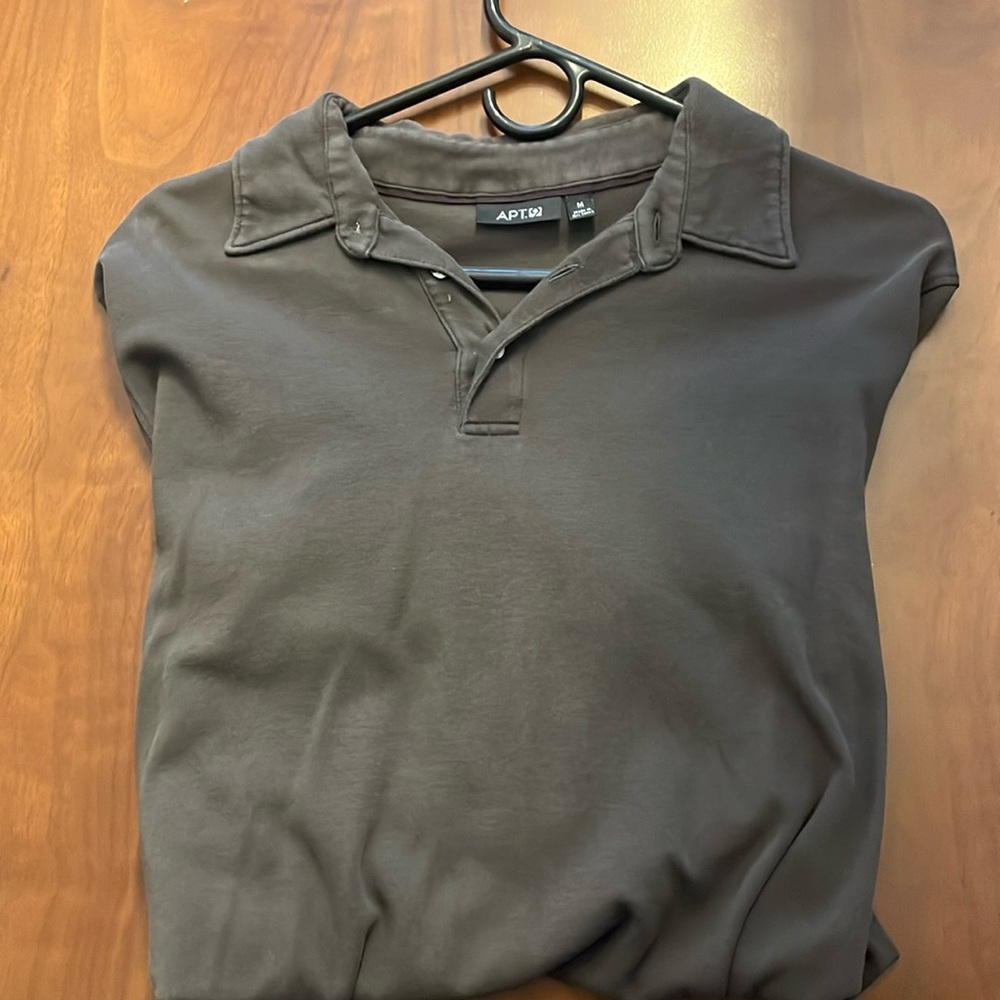 APT 9 polo